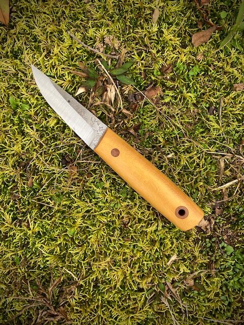 Custom Mini-Puukko Osage with White Liners